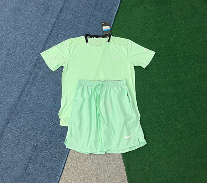 Ensemble NIKE DIVISON