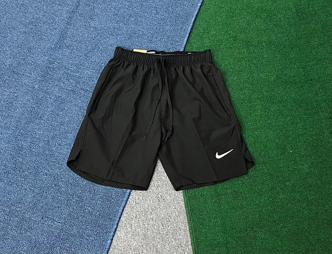 Ensemble NIKE Noir LM Store